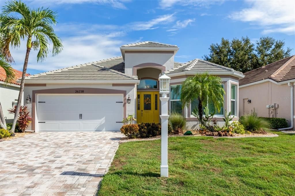 En Venta: $434,500 (3 camas, 2 baños, 1954 Pies cuadrados)