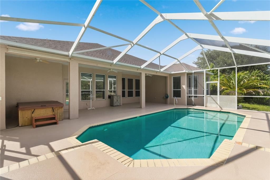 For Rent: $3,700 (4 beds, 3 baths, 2749 Square Feet)
