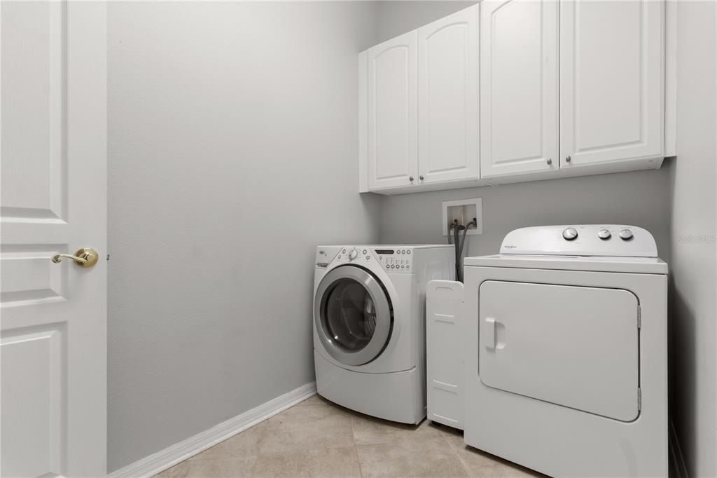 For Rent: $3,700 (4 beds, 3 baths, 2749 Square Feet)
