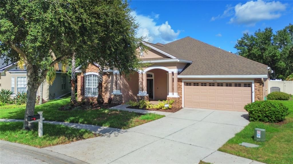 For Rent: $3,700 (4 beds, 3 baths, 2749 Square Feet)
