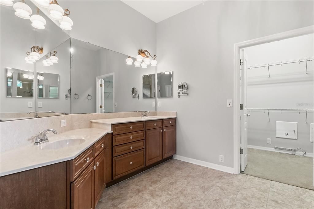 For Rent: $3,700 (4 beds, 3 baths, 2749 Square Feet)