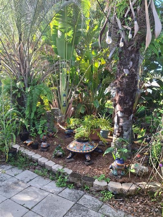 For Sale: $329,900 (2 beds, 2 baths, 1240 Square Feet)