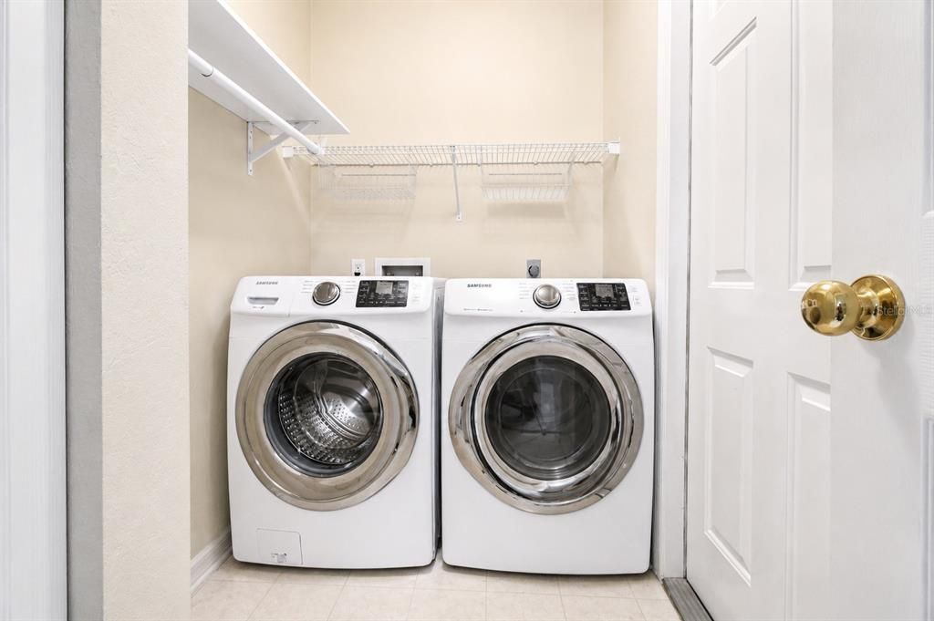 For Sale: $279,000 (2 beds, 2 baths, 1148 Square Feet)
