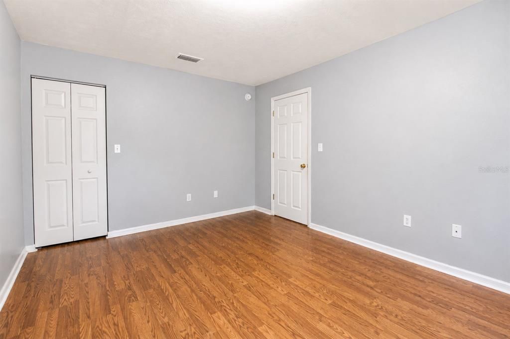 For Sale: $279,000 (2 beds, 2 baths, 1148 Square Feet)