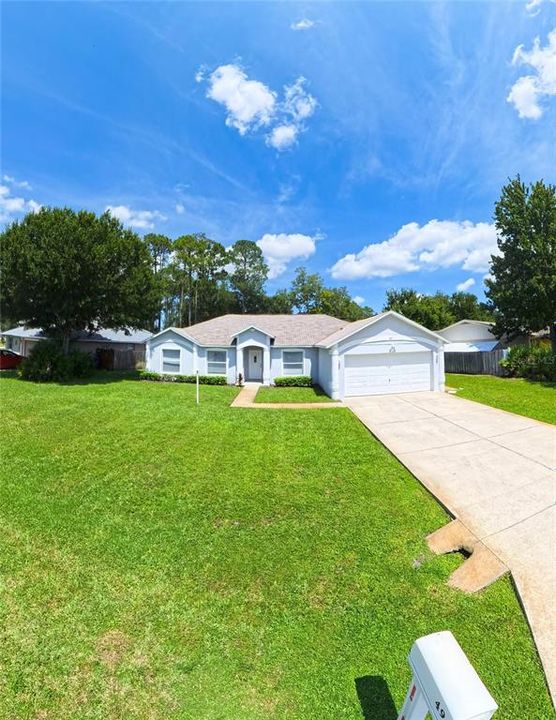 For Sale: $350,000 (3 beds, 2 baths, 1718 Square Feet)
