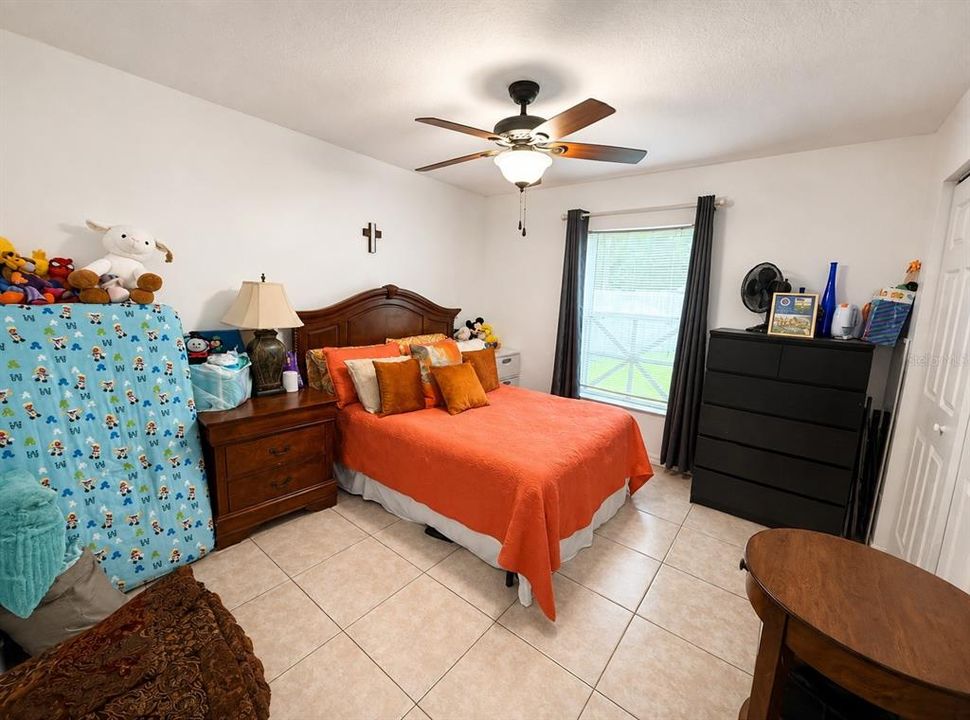 For Sale: $350,000 (3 beds, 2 baths, 1718 Square Feet)