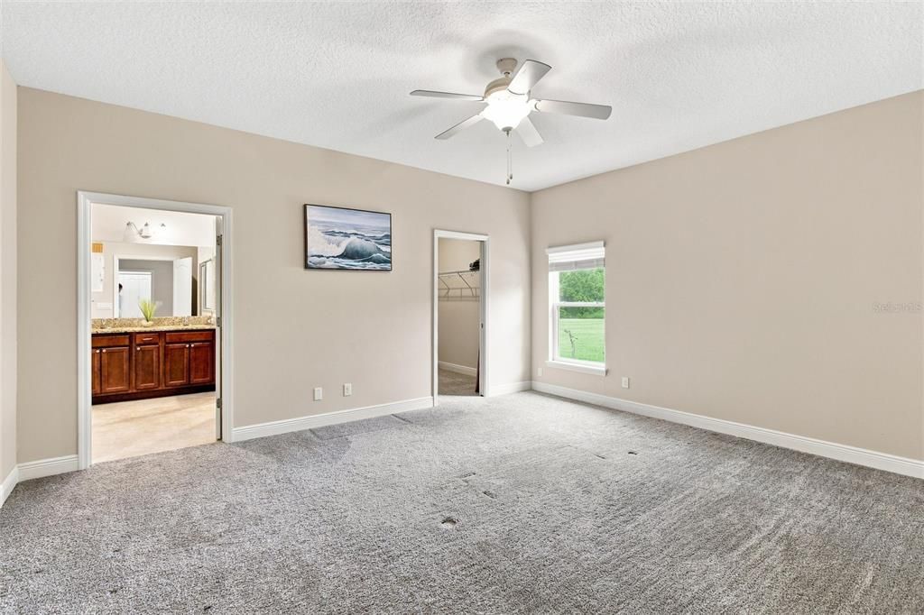 For Sale: $409,900 (4 beds, 2 baths, 1800 Square Feet)