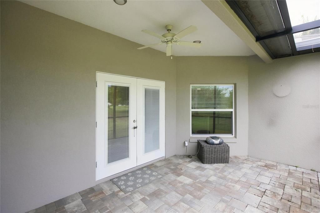 For Sale: $409,900 (4 beds, 2 baths, 1800 Square Feet)