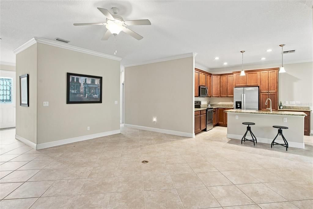 For Sale: $409,900 (4 beds, 2 baths, 1800 Square Feet)