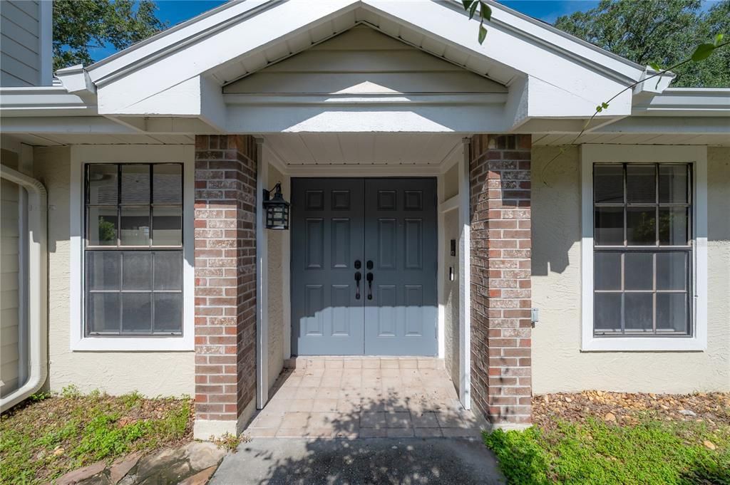For Rent: $3,200 (4 beds, 2 baths, 2157 Square Feet)