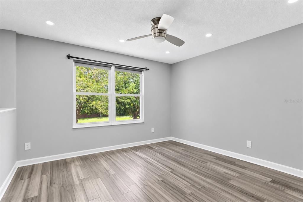 For Sale: $499,000 (4 beds, 2 baths, 2318 Square Feet)