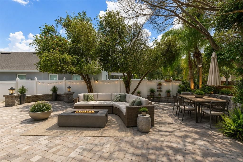 For Sale: $499,000 (4 beds, 2 baths, 2318 Square Feet)