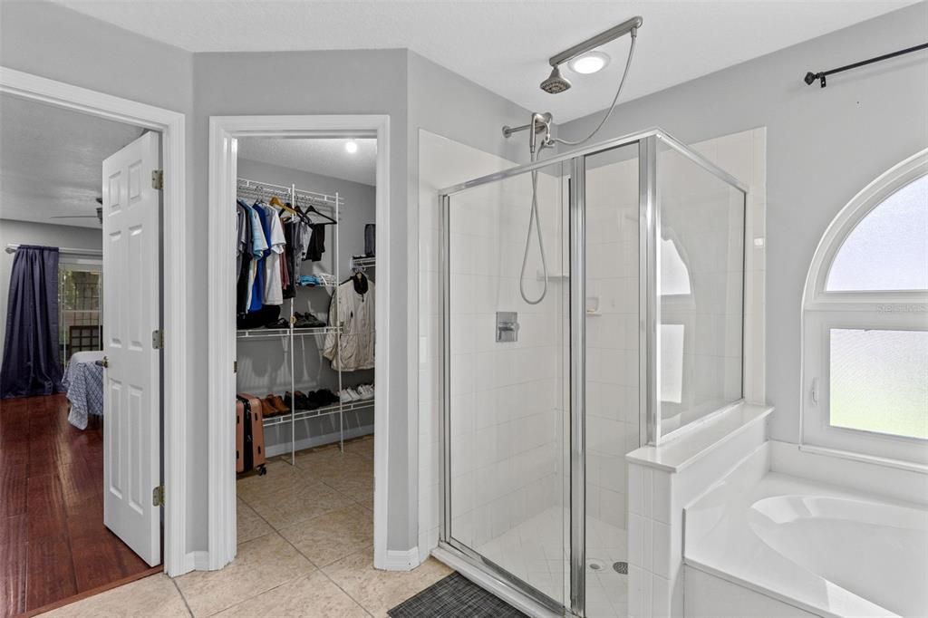 For Sale: $499,000 (4 beds, 2 baths, 2318 Square Feet)