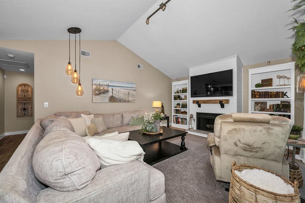 For Sale: $515,000 (3 beds, 2 baths, 1787 Square Feet)