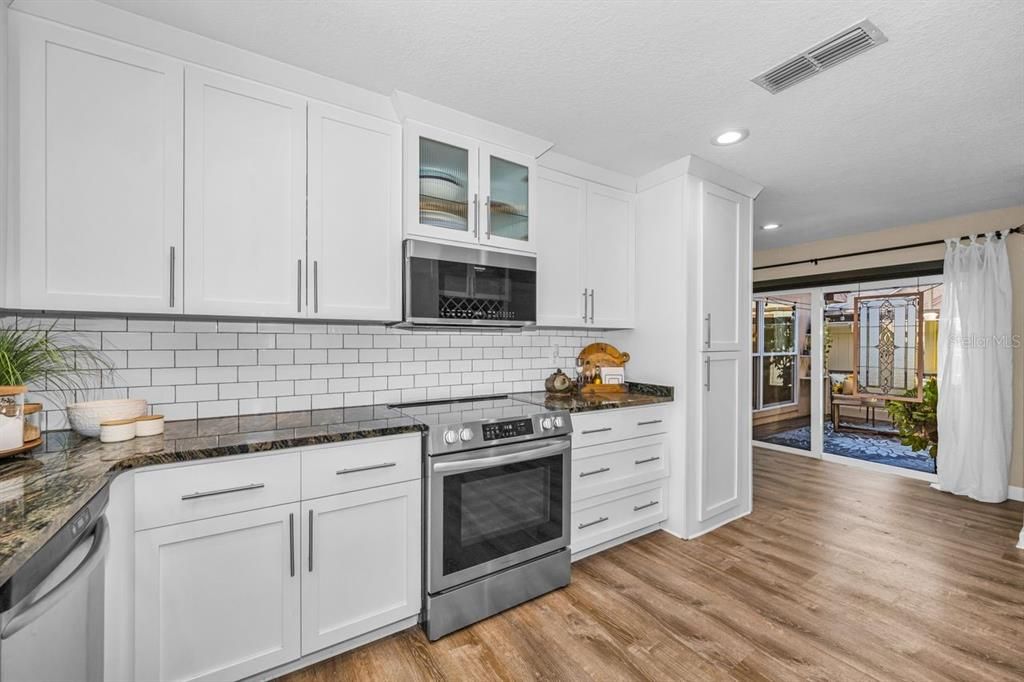 For Sale: $515,000 (3 beds, 2 baths, 1787 Square Feet)