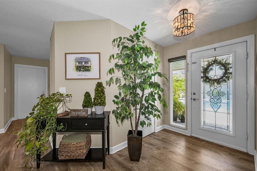 For Sale: $515,000 (3 beds, 2 baths, 1787 Square Feet)