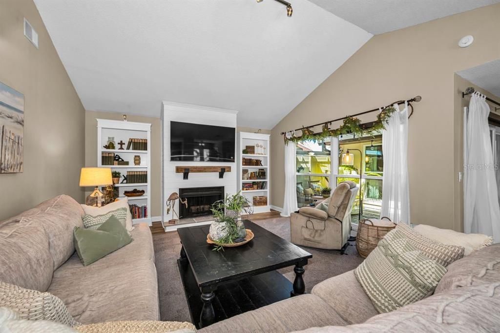 For Sale: $515,000 (3 beds, 2 baths, 1787 Square Feet)