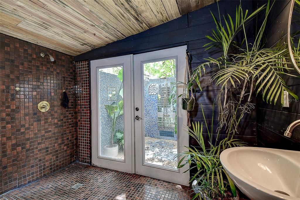 На продажу: $299,900 (3 спален, 3 ванн, 1590 Квадратных фут)