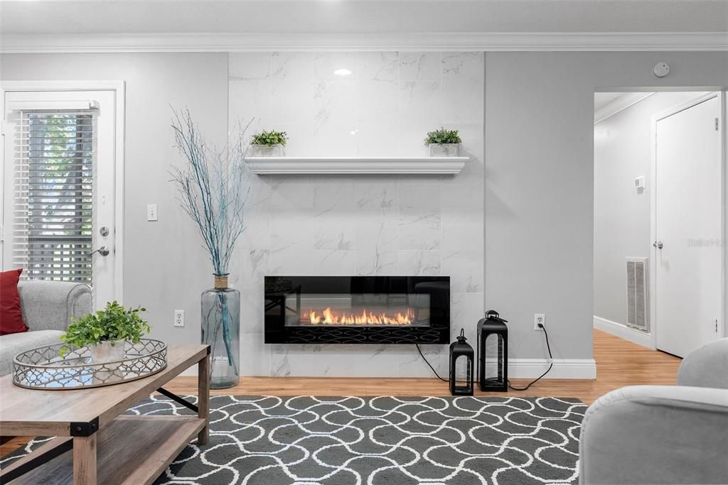 For Rent: $1,950 (2 beds, 1 baths, 857 Square Feet)