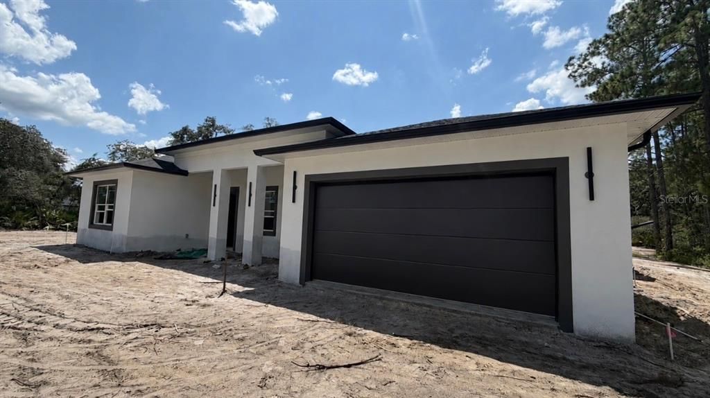 For Sale: $575,000 (4 beds, 3 baths, 2450 Square Feet)