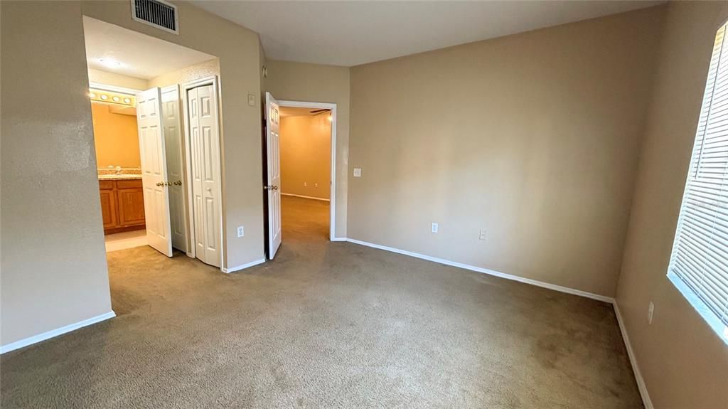 For Sale: $155,500 (3 beds, 2 baths, 1151 Square Feet)