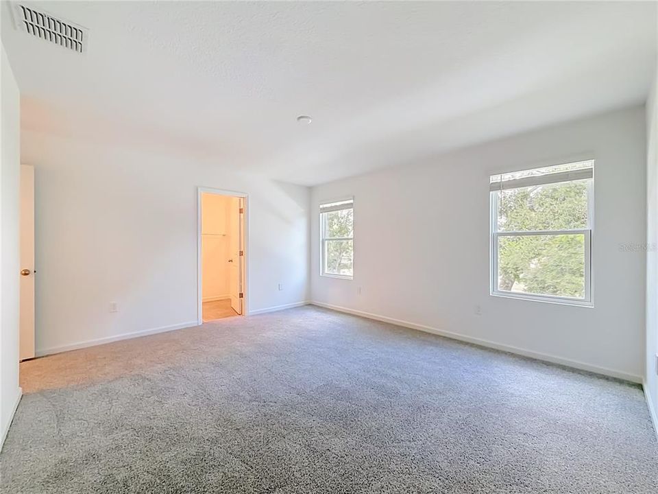For Rent: $2,600 (4 beds, 3 baths, 2170 Square Feet)