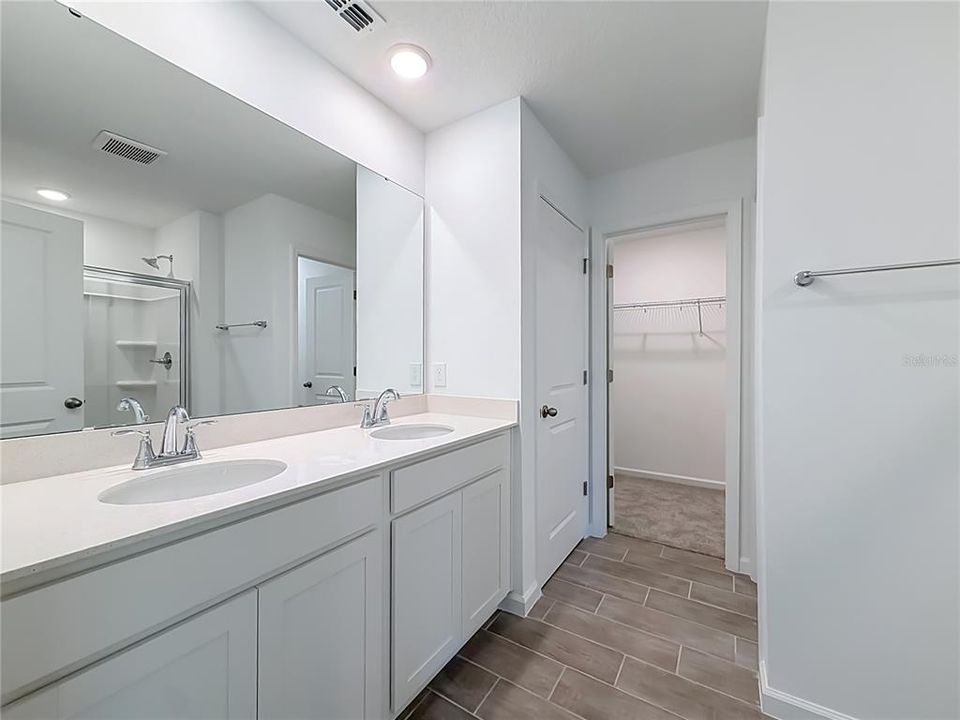 For Rent: $2,600 (4 beds, 3 baths, 2170 Square Feet)