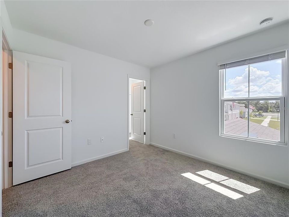 For Rent: $2,600 (4 beds, 3 baths, 2170 Square Feet)
