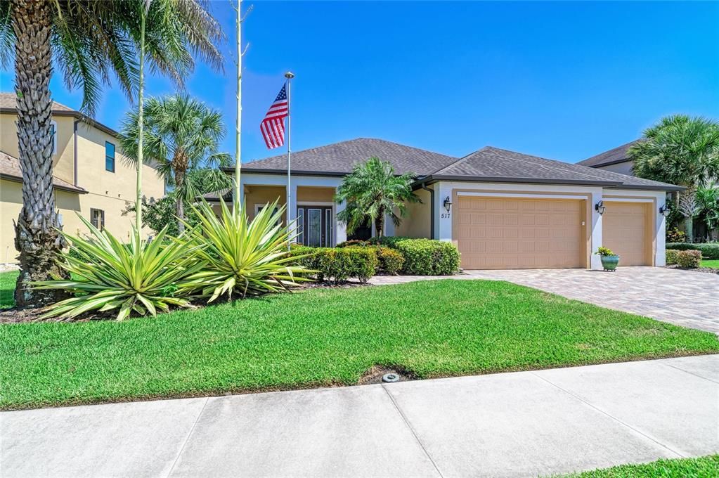 For Sale: $780,000 (4 beds, 3 baths, 2674 Square Feet)