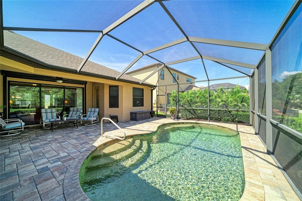 For Sale: $780,000 (4 beds, 3 baths, 2674 Square Feet)