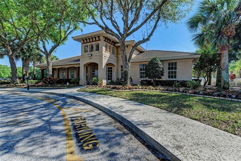 For Sale: $780,000 (4 beds, 3 baths, 2674 Square Feet)