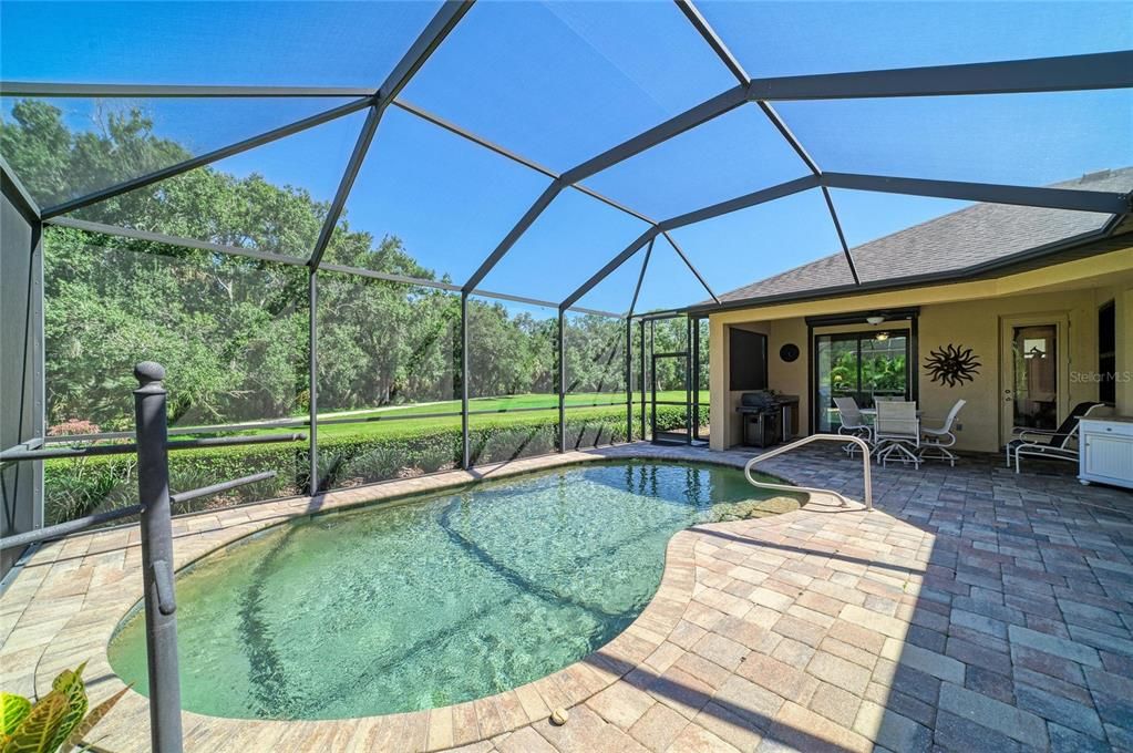 For Sale: $780,000 (4 beds, 3 baths, 2674 Square Feet)