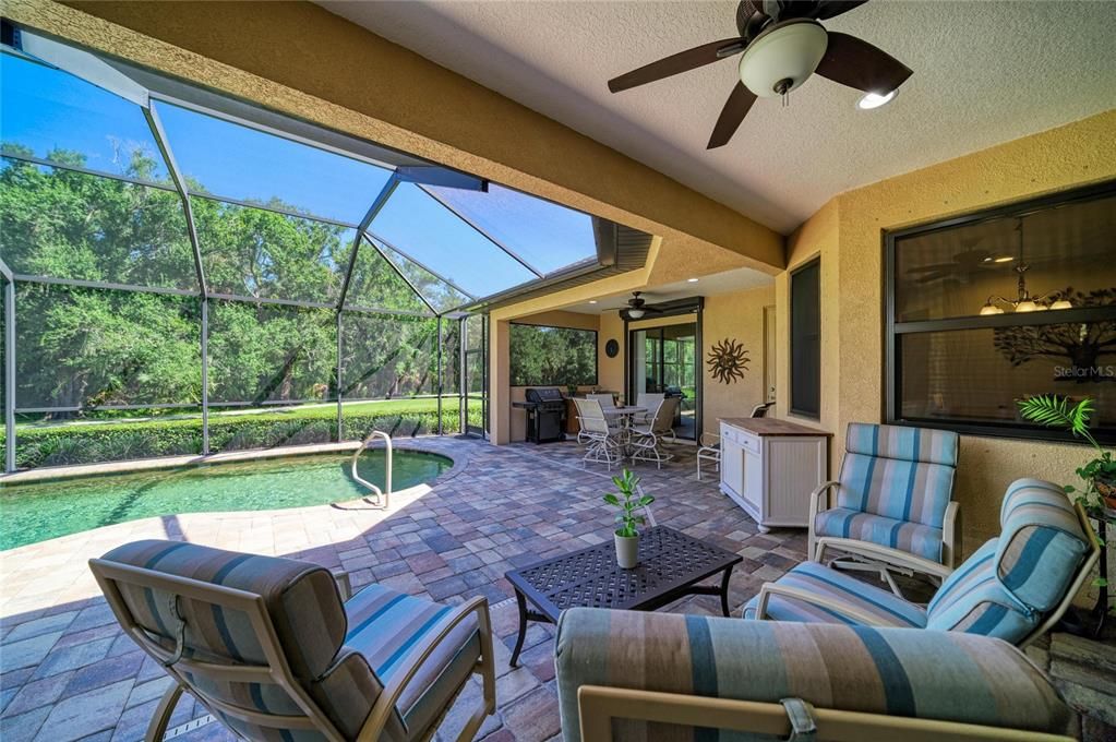 For Sale: $780,000 (4 beds, 3 baths, 2674 Square Feet)