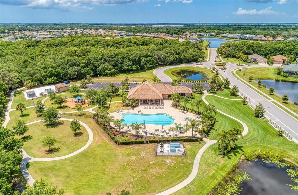 For Sale: $780,000 (4 beds, 3 baths, 2674 Square Feet)