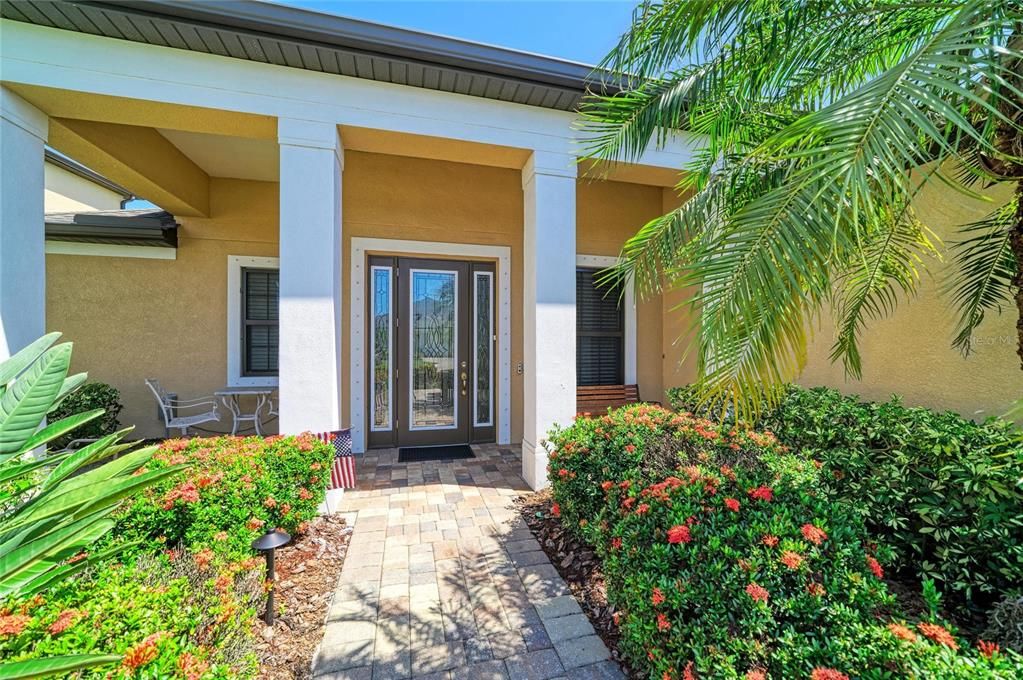 For Sale: $780,000 (4 beds, 3 baths, 2674 Square Feet)