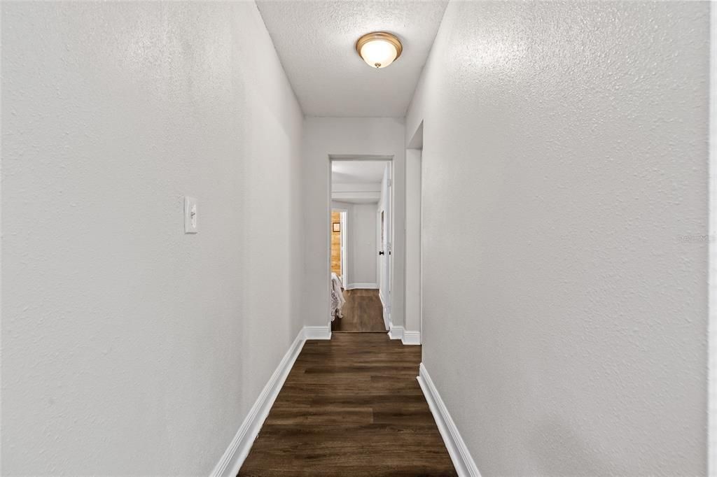 For Sale: $550,000 (7 beds, 4 baths, 2958 Square Feet)