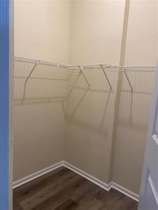 For Rent: $1,325 (1 beds, 1 baths, 780 Square Feet)