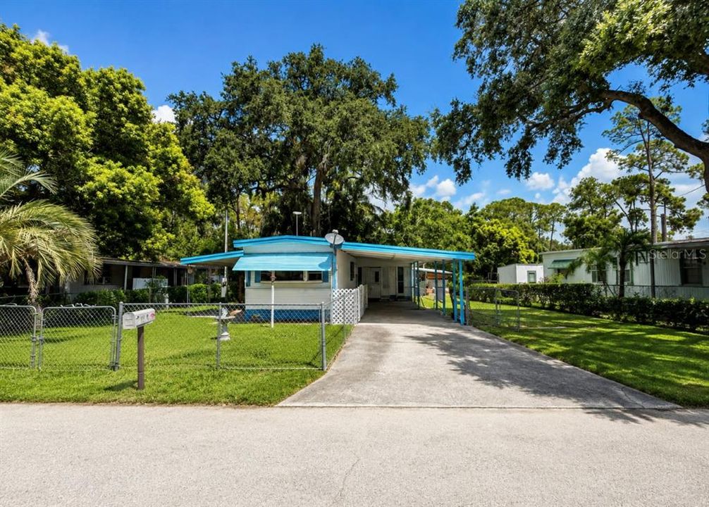 For Sale: $159,000 (3 beds, 2 baths, 1200 Square Feet)