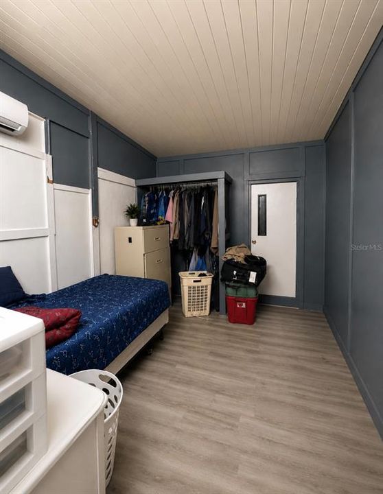 For Sale: $159,000 (3 beds, 2 baths, 1200 Square Feet)