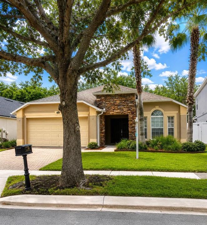 For Sale: $529,999 (4 beds, 3 baths, 1928 Square Feet)