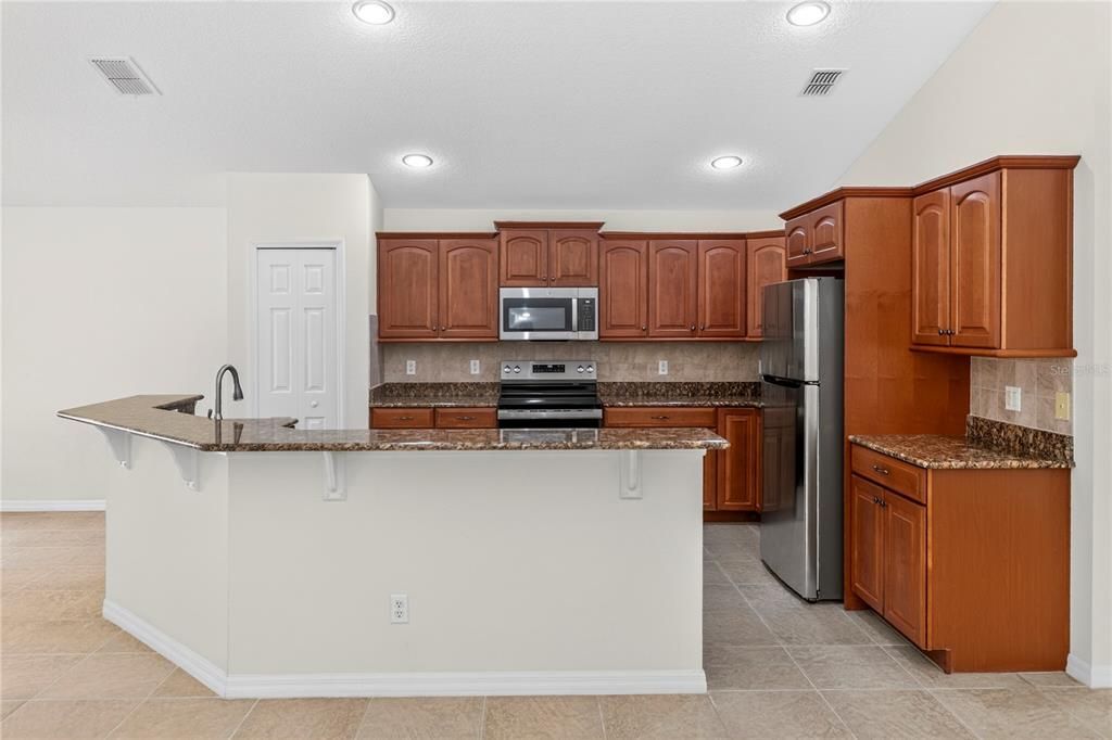For Sale: $529,999 (4 beds, 3 baths, 1928 Square Feet)