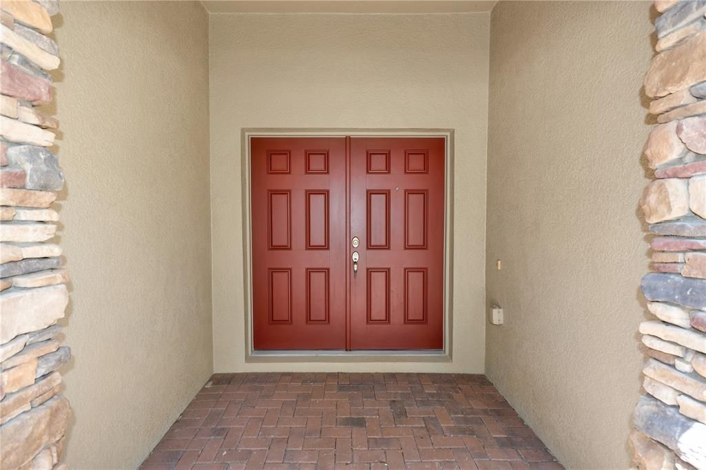 For Sale: $529,999 (4 beds, 3 baths, 1928 Square Feet)