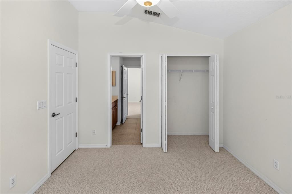 For Sale: $529,999 (4 beds, 3 baths, 1928 Square Feet)