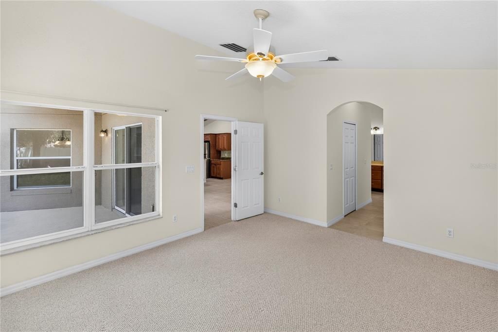 For Sale: $529,999 (4 beds, 3 baths, 1928 Square Feet)