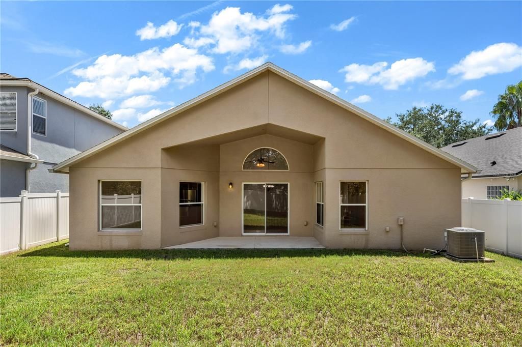 For Sale: $529,999 (4 beds, 3 baths, 1928 Square Feet)