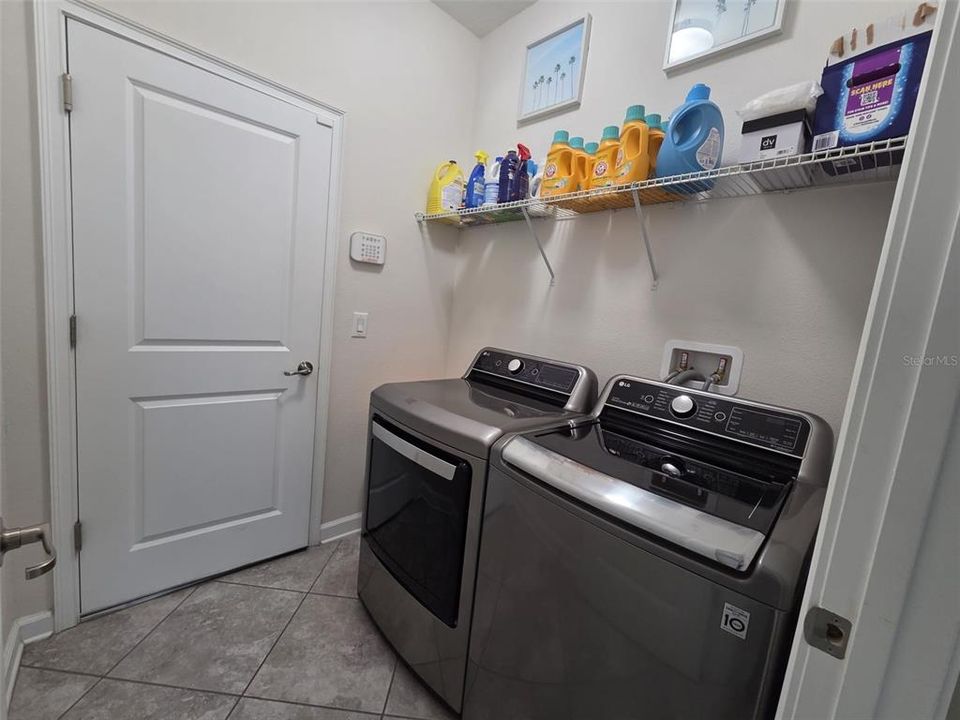 En Renta: $2,900 (4 camas, 3 baños, 2600 Pies cuadrados)