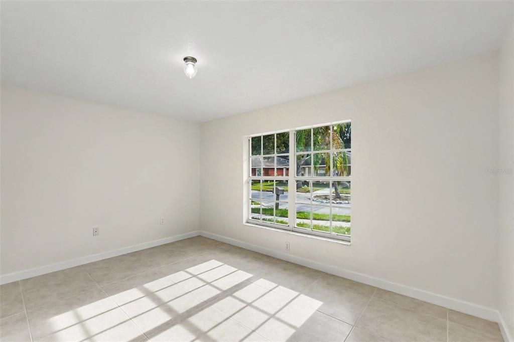 For Sale: $309,900 (3 beds, 2 baths, 1321 Square Feet)