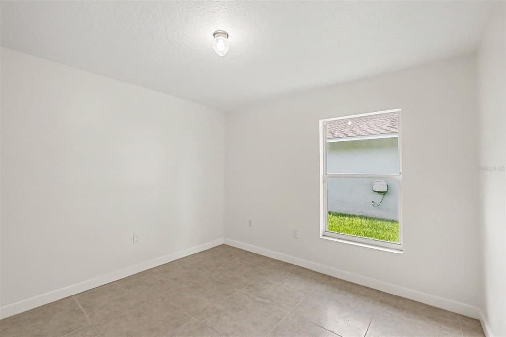 For Sale: $309,900 (3 beds, 2 baths, 1321 Square Feet)