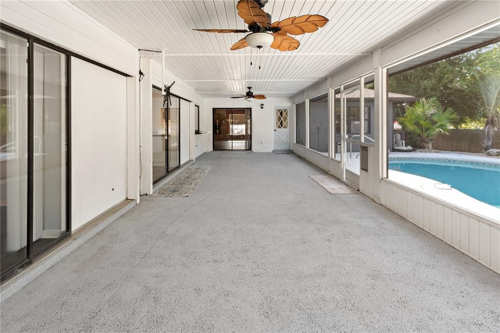 For Sale: $430,000 (3 beds, 2 baths, 2251 Square Feet)