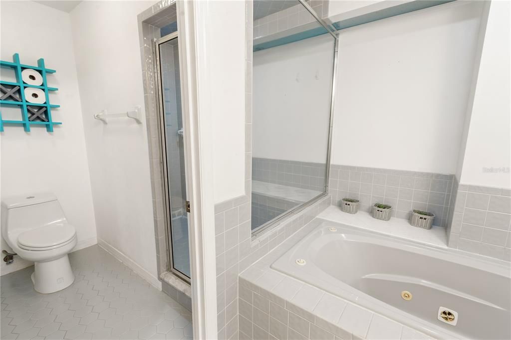 For Sale: $430,000 (3 beds, 2 baths, 2251 Square Feet)